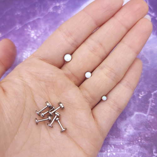 Интернал-лабрета 1,2 мм. Титан, вставка - опал. LBICST7332