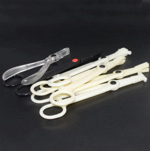 Зажим для пирсинга акриловый в стерильной упаковке. Для септума/трагуса скошенный. CLM04