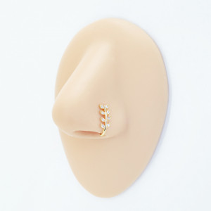 Клипса для имитации пирсинга носа. Листья. NC1503