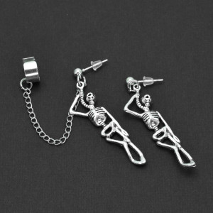 Комплект гвоздик с каффом и серьга-гвоздик Скелеты. EC1861