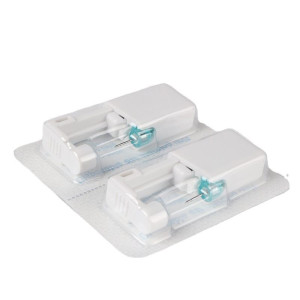 Одноразовый пистолет для прокола ушей. Серьга-гвоздик цвет золото с белым кристаллом