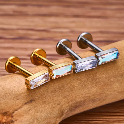 Интернал-лабрета 1,2 мм. Прямоугольный кристалл Crystal, золотое анодирование. Титан. ILBT5689