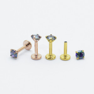 Интернал-лабрета 1,2 мм. Циркон Mystic Topaz, золотое титановое покрытие. ILBZ124