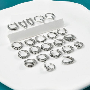 Серьги-кликеры Череп и шипы. Пара. SK784-2