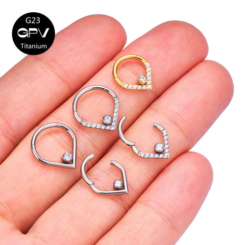 Кольцо-капля сегментное 1,2 мм кликер с кристаллом. Титан. HSEGTAJ009