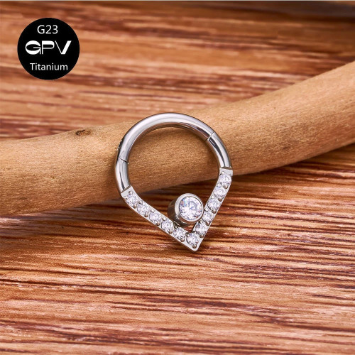 Кольцо-капля сегментное 1,2 мм кликер с кристаллами. Титан. HSEGTAJ010